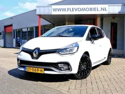 Weiß Gebraucht 2018 Renault Clio IV R.S. Limousine | 15.450 € (Fairer Preis)