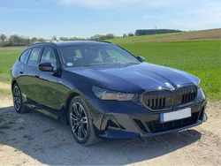Blau Gebraucht 2024 BMW i5 M Sport Limousine | 67.500 €