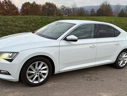Weiß Gebraucht 2017 Skoda Superb Style Limousine | 15.990 € (Fairer Preis)