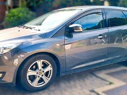 Grau Gebraucht 2016 Ford Focus Trend Kombi | 7.800 € (Guter Preis)