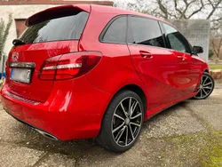 Rot Gebraucht 2016 Mercedes B200 Van / Kleinbus | 9.999 € (Guter Preis)