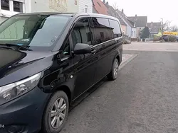 Schwarz Gebraucht 2015 Mercedes Vito Van / Kleinbus | 19.800 €
