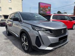 Grau Gebraucht 2022 Peugeot 5008 Allure Van / Kleinbus | 18.088 € (Etwas zu teuer)