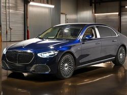 Blau Gebraucht 2023 Mercedes S680 Maybach Limousine | 194.990 €