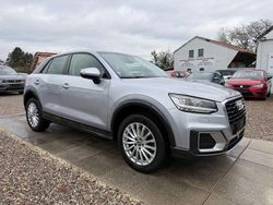 Silber Gebraucht 2019 Audi Q2 Design SUV | 19.499 € (Guter Preis)
