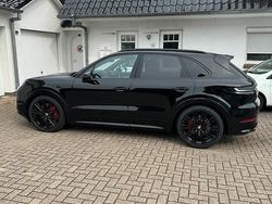 Schwarz Gebraucht 2024 Porsche Cayenne S SUV | 117.999 € (Fairer Preis)