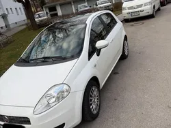 Weiß Gebraucht 2009 Fiat Punto Kleinwagen | 3.000 €