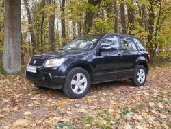 Schwarz Gebraucht 2010 Suzuki Vitara SUV | 10.900 €