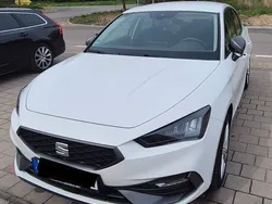 Weiß Gebraucht 2021 Seat Leon FR Limousine | 19.600 € (Guter Preis)