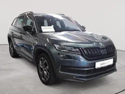 Quarzgrau metallic Gebraucht 2020 Skoda Kodiaq SportLine SUV | 26.990 € (Fairer Preis)