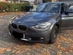 Grau Gebraucht 2011 BMW 116 Urban Line Kleinwagen | 4.900 € (Guter Preis)