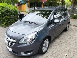 Grau Gebraucht 2016 Opel Meriva Edition Van / Kleinbus | 7.999 € (Fairer Preis)