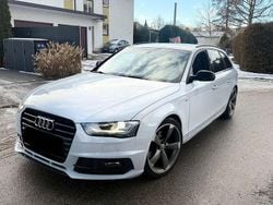 Grau Gebraucht 2015 Audi A4 S-line plus Kombi | 12.999 € (Guter Preis)