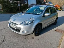 Silber Gebraucht 2011 Renault Clio GrandTour Kombi | 2.500 €