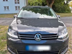 Grau Gebraucht 2014 VW Sharan Life Van / Kleinbus | 11.990 € (Etwas zu teuer)