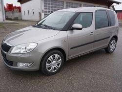 Beige Gebraucht 2011 Skoda Roomster Style Van / Kleinbus | 3.890 € (Guter Preis)