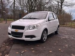 Weiß Gebraucht 2008 Chevrolet Aveo Kleinwagen | 2.999 € (Etwas zu teuer)