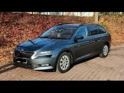 Blau Gebraucht 2016 Skoda Superb Kombi | 16.000 € (Fairer Preis)
