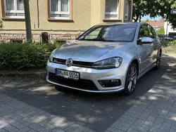 Grau Gebraucht 2016 VW Golf VII Highline Kleinwagen | 15.000 € (Fairer Preis)