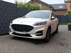 Weiß Gebraucht 2020 Ford Kuga ST-Line X SUV | 25.000 € (Etwas zu teuer)