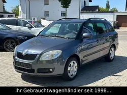 Grau Gebraucht 2010 Skoda Fabia Ambiente Kombi | 1.990 € (Fairer Preis)