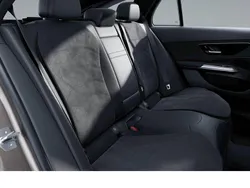 Metalliclack samtbraun (metallic) Gebraucht 2024 Mercedes E220 AMG Kombi | 49.855 € (Fairer Preis)