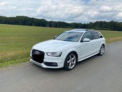 Weiß Gebraucht 2014 Audi A4 S-Line Kombi | 10.000 € (Guter Preis)