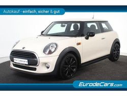 Weiss (metallic) Gebraucht 2018 Mini ONE Sport Kleinwagen | 9.850 € (Fairer Preis)