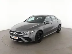Grau Gebraucht 2020 Mercedes A250 AMG line Limousine | 24.820 € (Etwas zu teuer)