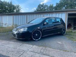 Schwarz Gebraucht 2006 VW Golf V R Limousine | 21.799 €
