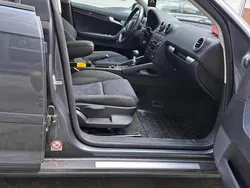 Grau Gebraucht 2005 Audi A3 Coupé | 1.350 € (Fairer Preis)