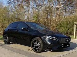 Schwarz Gebraucht 2023 Mercedes A250 AMG Line Premium Plus Kleinwagen | 35.000 € (Fairer Preis)
