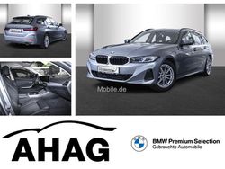 Grau Gebraucht 2023 BMW 318 Sport Line Kombi | 29.940 € (Fairer Preis)