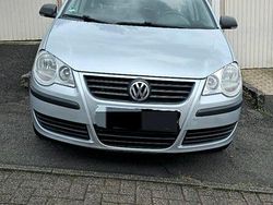 Grau Gebraucht 2005 VW Polo Kleinwagen | 3.000 € (Fairer Preis)