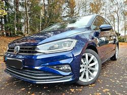 Blau Gebraucht 2019 VW Golf Sportsvan Highline Van / Kleinbus | 14.900 € (Guter Preis)