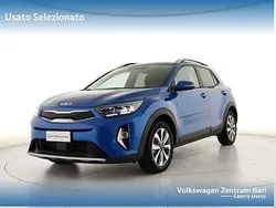Blu Gebraucht 2024 Kia Stonic Style SUV | 17.950 €