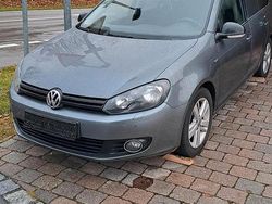 Grau Gebraucht 2013 VW Golf VII Kombi | 2.500 € (Fairer Preis)