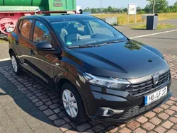 Schwarz Gebraucht 2022 Dacia Sandero Essentiel Kleinwagen | 12.499 € (Guter Preis)
