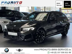 Black sapphire Gebraucht 2024 BMW 330 M Sport Kombi | 53.550 € (Teuer)