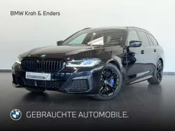 Carbonschwarz metallic Gebraucht 2021 BMW 540 M Sport Kombi | 39.488 € (Fairer Preis)