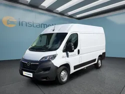Weiß Gebraucht 2024 Opel Movano Van | 27.999 € (Etwas zu teuer)