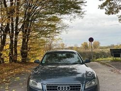 Grau Gebraucht 2011 Audi A5 Coupé | 9.000 € (Guter Preis)