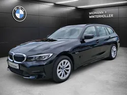 Schwarz Gebraucht 2021 BMW 320e Advantage Kombi | 25.780 € (Fairer Preis)