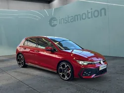 Rot Gebraucht 2025 VW Golf VIII GTI Limousine | 44.900 € (Fairer Preis)