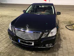 Schwarz Gebraucht 2010 Mercedes E200 Elegance Limousine | 12.000 € (Guter Preis)