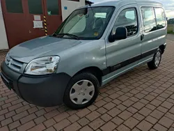 Blau Gebraucht 2005 Citroën Berlingo Van / Kleinbus | 4.750 € (Teuer)