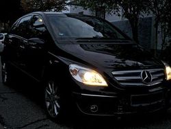 Schwarz Gebraucht 2007 Mercedes B200 Van / Kleinbus | 5.500 € (Fairer Preis)