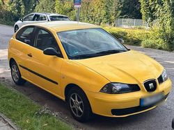 Gelb Gebraucht 2002 Seat Ibiza Kleinwagen | 799 €