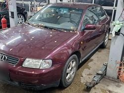 Rot Gebraucht 1997 Audi A3 Kleinwagen | 200 € (Superpreis)