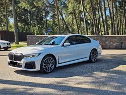 Weiß Gebraucht 2021 BMW 740 M Sport Limousine | 53.900 € (Fairer Preis)